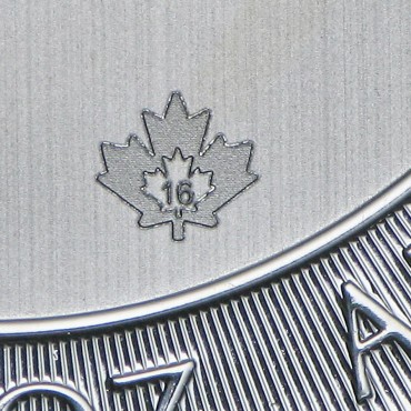 Серебряная монета 1,5oz Белый Сокол 8 долларов 2016 Канада